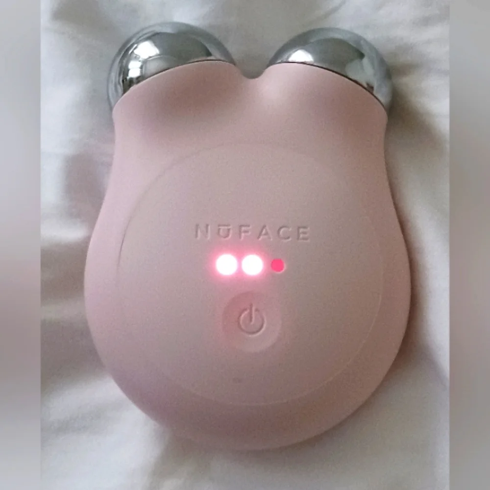 NuFACE MINI+ Petite Facial Toning Device - Picture 7 of 15